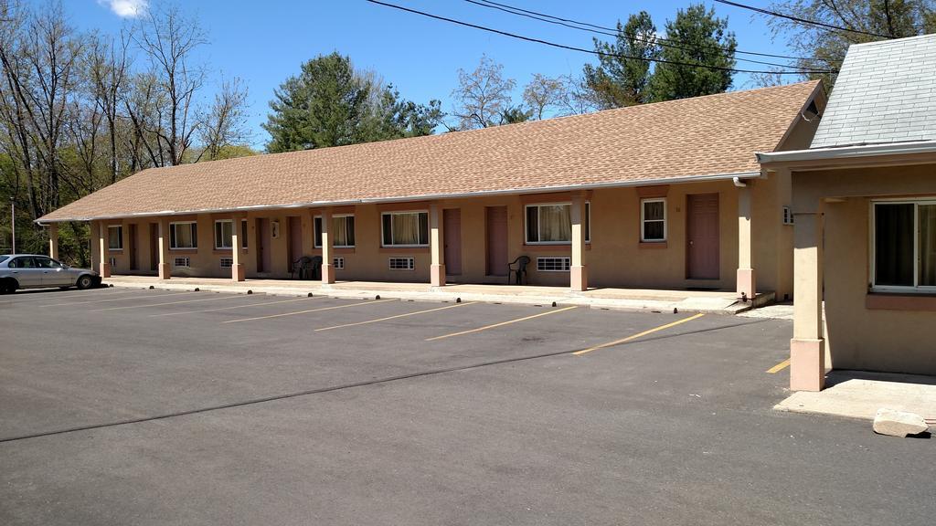 Colonade Motel East Windsor Oda fotoğraf